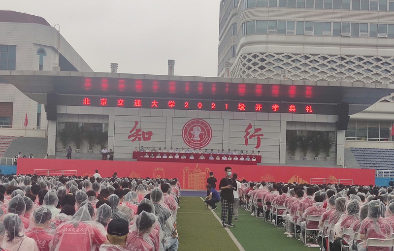 绿巨人软件视频入口係統中的音箱要采用雙功放驅動